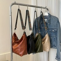 カジュアルでスタイリッシュなショルダーバッグ、トーテムスタイルの取り外し可能なショルダーストラップ付きのトレンディなショッピングトートバッグ、毎日の通勤に最適、男性にも女性にも理想的なギフト