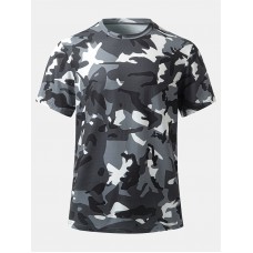 メンズ カモフラージュ ミリタリーインスパイアードTシャツ - ポリエステル＆スパンデックスブレンド、半袖、ラウンドネック、夏のカジュアルウェア、手洗いのみ、ブラック＆ホワイトカモパターン、アウトドアアパレル | ミリタリーアンブレッドデザイン | 滑らかな生地テクスチャー